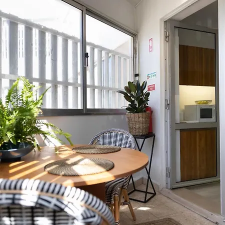 Sublime Next To The Sea Apartment *