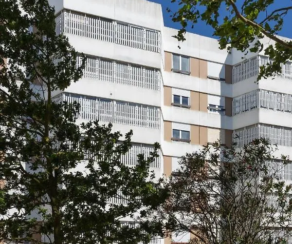 Sublime Next To The Sea * Oeiras